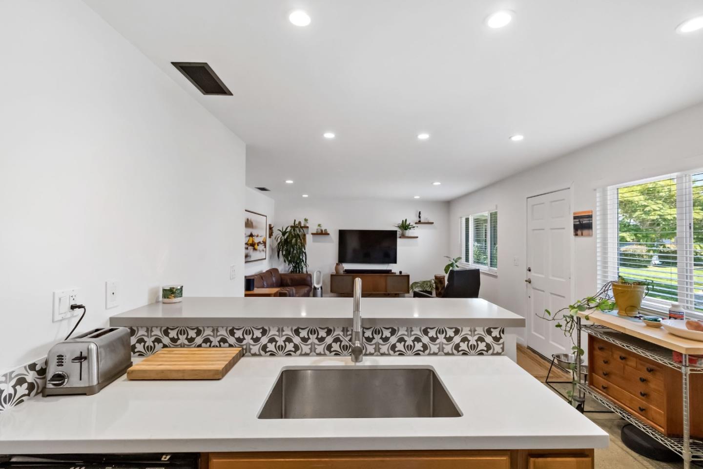 Detail Gallery Image 12 of 58 For 1435 Ruby Ct #1,  Capitola,  CA 95010 - 2 Beds | 1 Baths