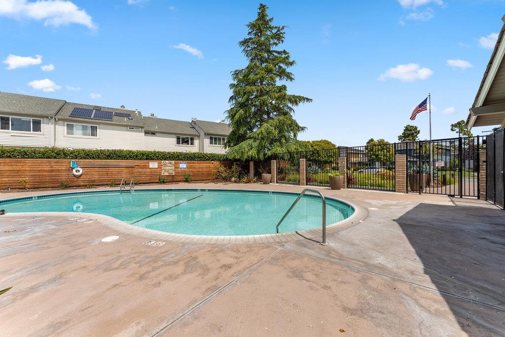 Detail Gallery Image 46 of 58 For 1435 Ruby Ct #1,  Capitola,  CA 95010 - 2 Beds | 1 Baths