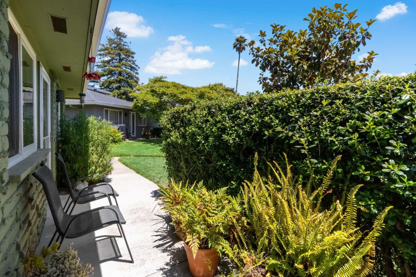 Detail Gallery Image 7 of 58 For 1435 Ruby Ct #1,  Capitola,  CA 95010 - 2 Beds | 1 Baths