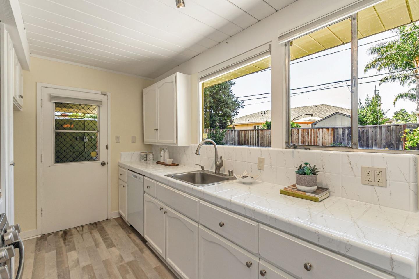 Detail Gallery Image 15 of 34 For 785 Richmond Ave, San Jose,  CA 95128 - 3 Beds | 2 Baths