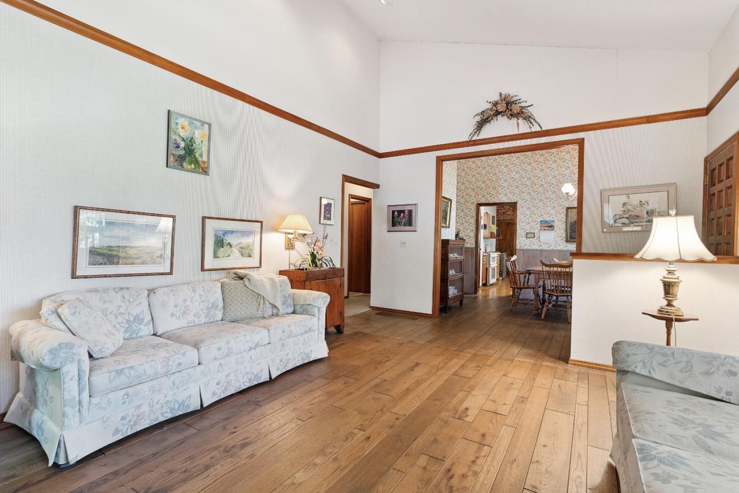 Detail Gallery Image 11 of 18 For 24905 Skyland Rd, Los Gatos,  CA 95033 - 3 Beds | 2 Baths