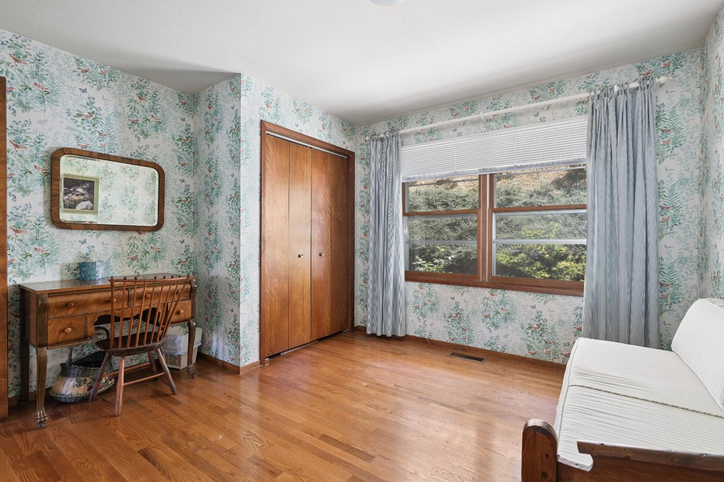 Detail Gallery Image 17 of 18 For 24905 Skyland Rd, Los Gatos,  CA 95033 - 3 Beds | 2 Baths