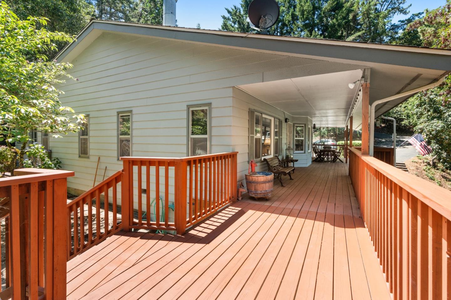 Detail Gallery Image 4 of 18 For 24905 Skyland Rd, Los Gatos,  CA 95033 - 3 Beds | 2 Baths