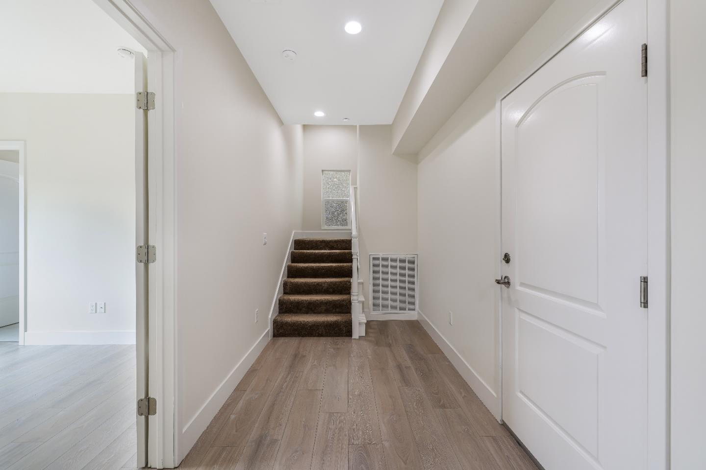 Detail Gallery Image 26 of 87 For 401 San Luis Ave, Watsonville,  CA 95076 - 3 Beds | 3/1 Baths