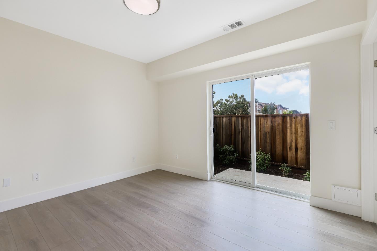 Detail Gallery Image 29 of 87 For 401 San Luis Ave, Watsonville,  CA 95076 - 3 Beds | 3/1 Baths