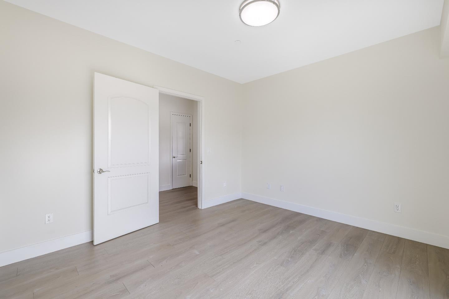 Detail Gallery Image 32 of 87 For 401 San Luis Ave, Watsonville,  CA 95076 - 3 Beds | 3/1 Baths