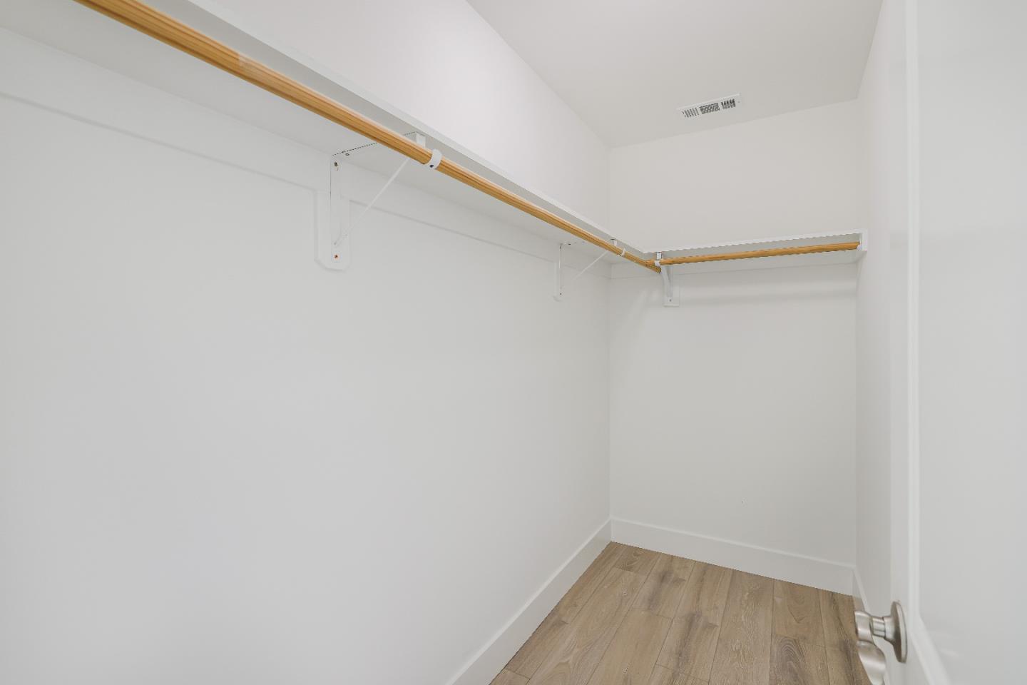 Detail Gallery Image 33 of 87 For 401 San Luis Ave, Watsonville,  CA 95076 - 3 Beds | 3/1 Baths