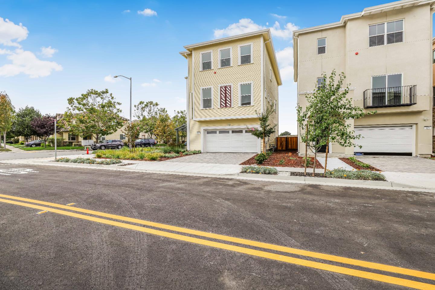 Detail Gallery Image 4 of 87 For 401 San Luis Ave, Watsonville,  CA 95076 - 3 Beds | 3/1 Baths