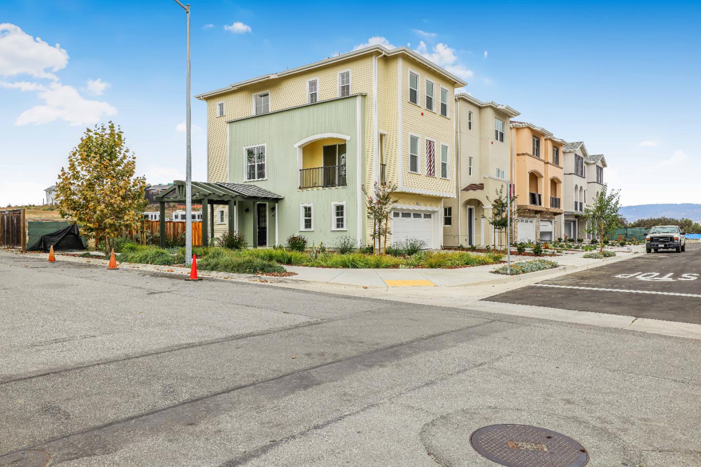 Detail Gallery Image 5 of 87 For 401 San Luis Ave, Watsonville,  CA 95076 - 3 Beds | 3/1 Baths