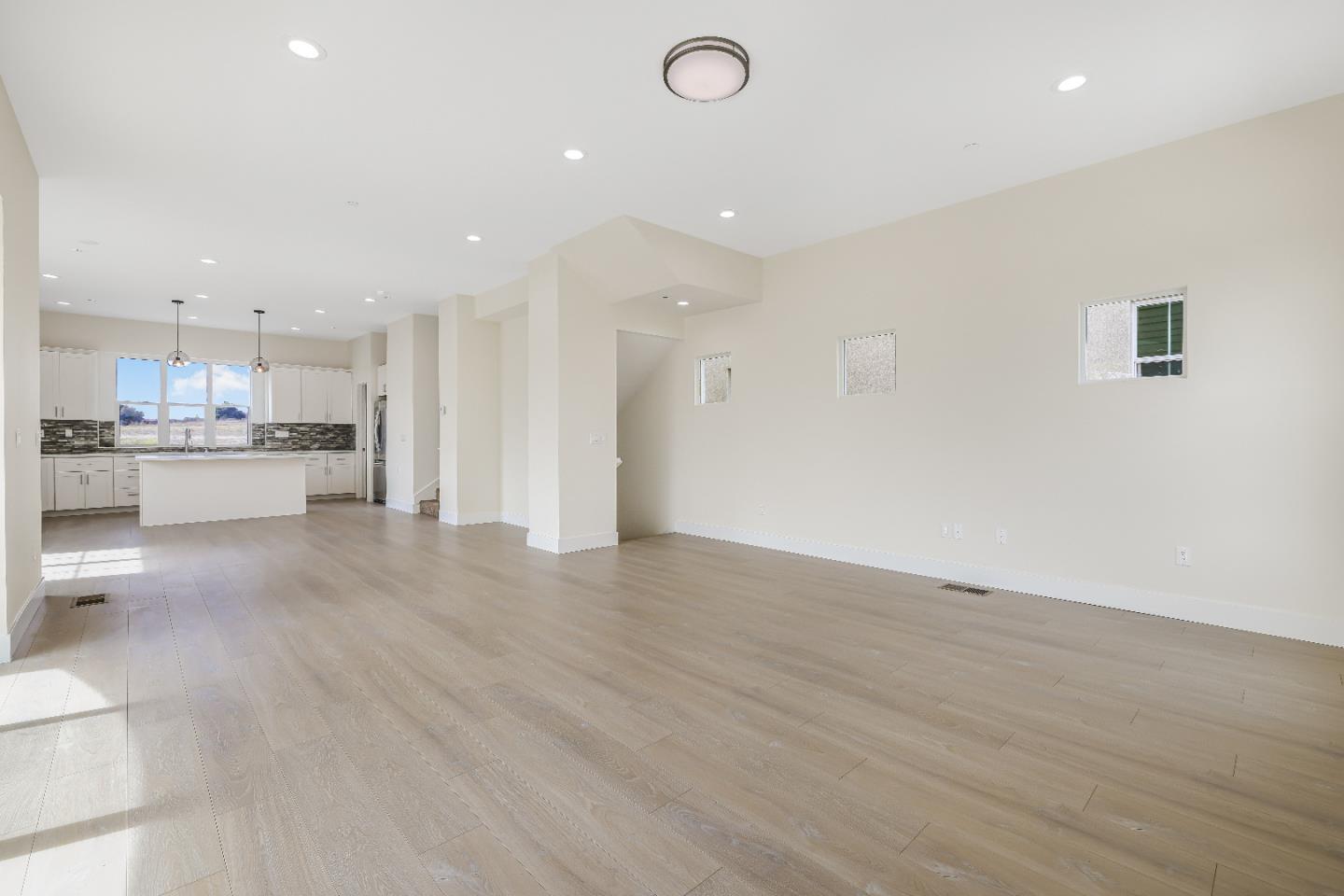 Detail Gallery Image 51 of 87 For 401 San Luis Ave, Watsonville,  CA 95076 - 3 Beds | 3/1 Baths