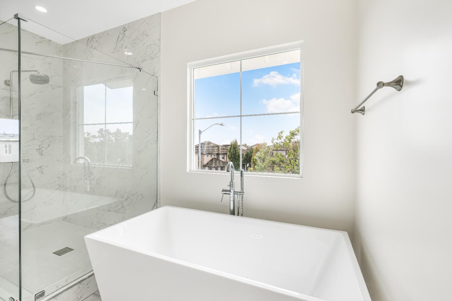 Detail Gallery Image 62 of 87 For 401 San Luis Ave, Watsonville,  CA 95076 - 3 Beds | 3/1 Baths