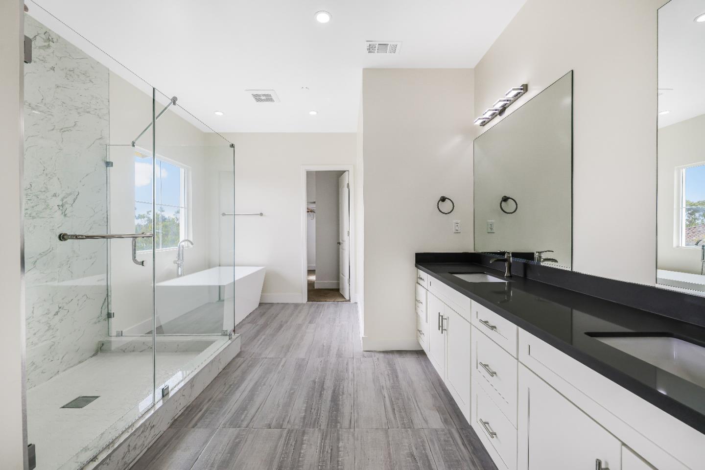 Detail Gallery Image 63 of 87 For 401 San Luis Ave, Watsonville,  CA 95076 - 3 Beds | 3/1 Baths