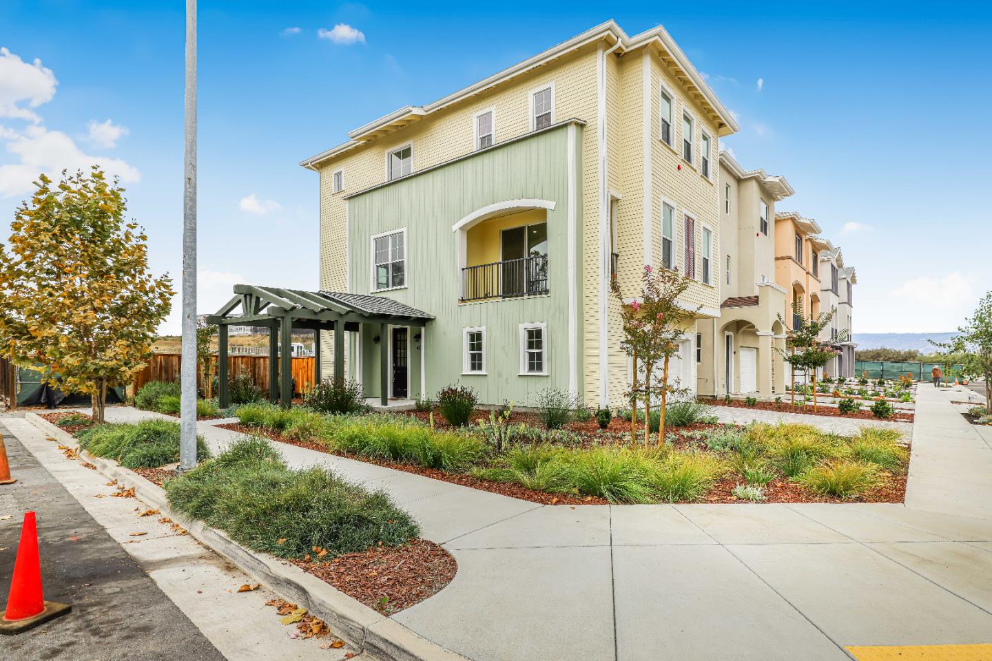 Detail Gallery Image 8 of 87 For 401 San Luis Ave, Watsonville,  CA 95076 - 3 Beds | 3/1 Baths