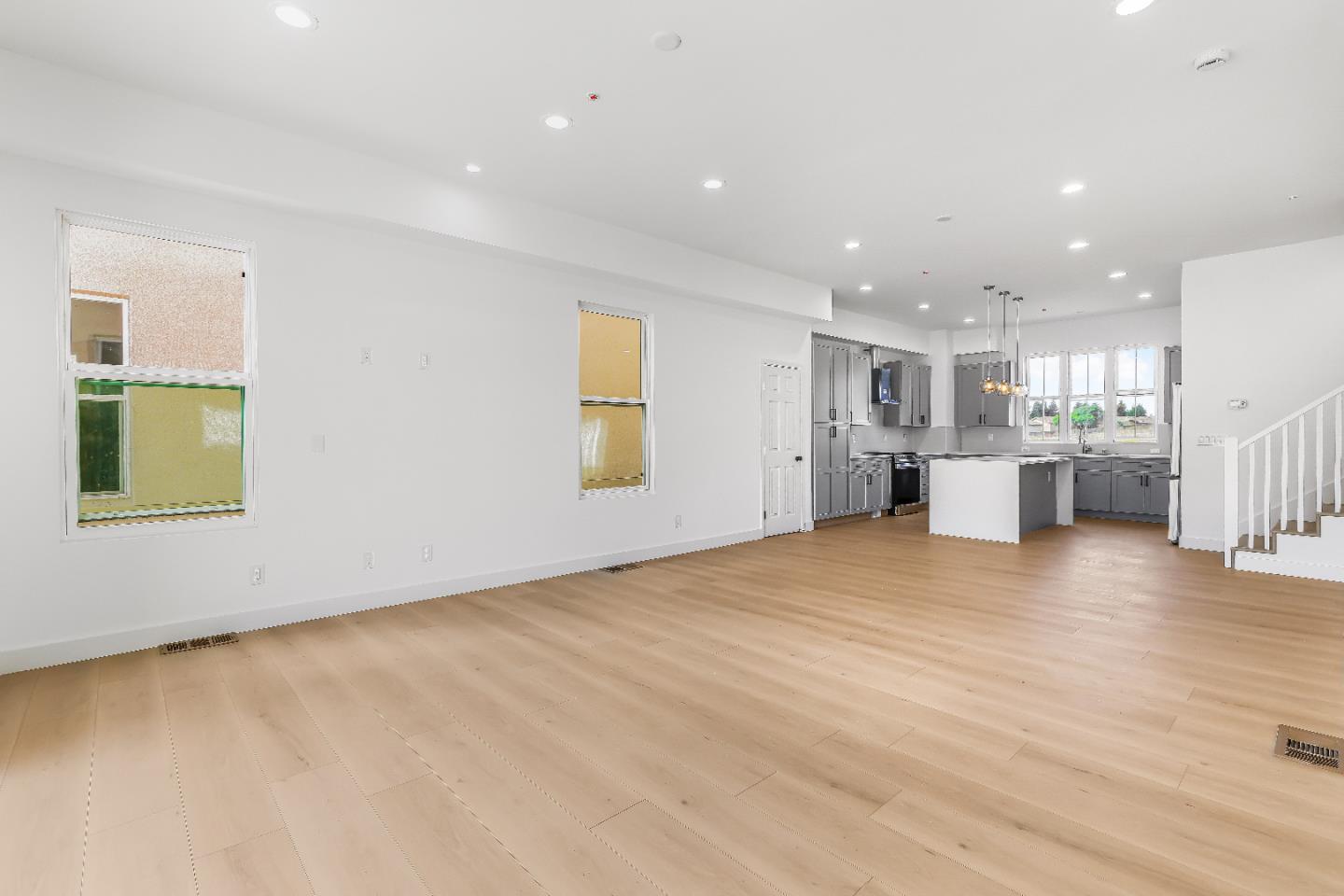 Detail Gallery Image 20 of 83 For 409 San Luis Ave, Watsonville,  CA 95076 - 3 Beds | 3/1 Baths