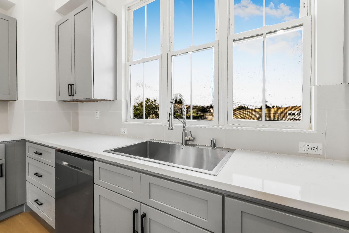 Detail Gallery Image 25 of 83 For 409 San Luis Ave, Watsonville,  CA 95076 - 3 Beds | 3/1 Baths
