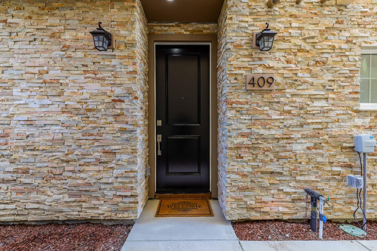Detail Gallery Image 3 of 83 For 409 San Luis Ave, Watsonville,  CA 95076 - 3 Beds | 3/1 Baths