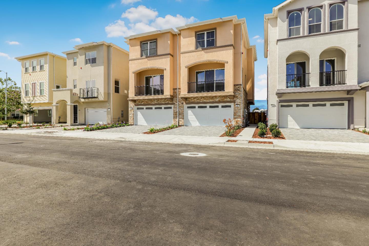 Detail Gallery Image 5 of 83 For 409 San Luis Ave, Watsonville,  CA 95076 - 3 Beds | 3/1 Baths