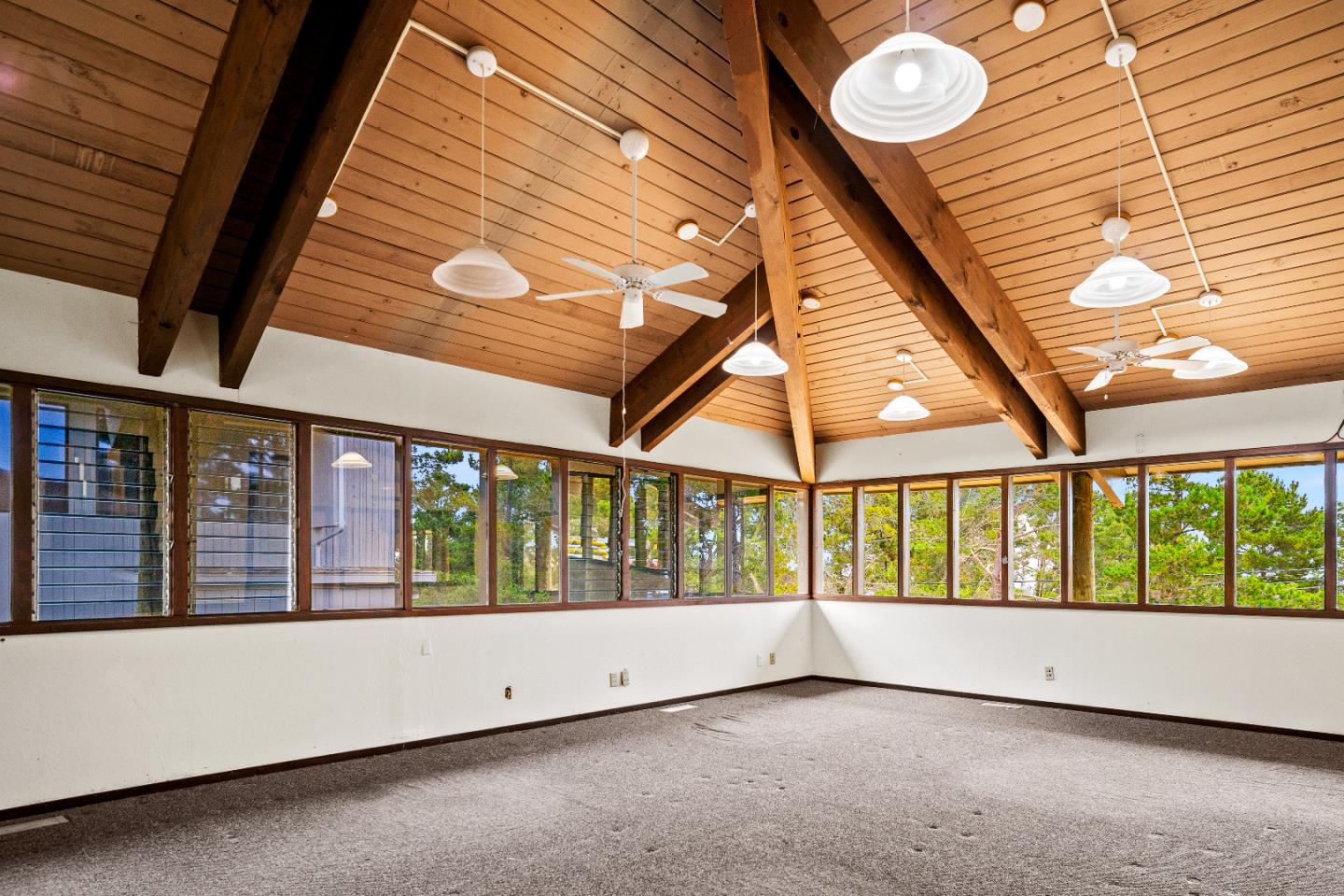 Detail Gallery Image 22 of 25 For 46 Garden Court, Monterey,  CA 93940 - – Beds | – Baths