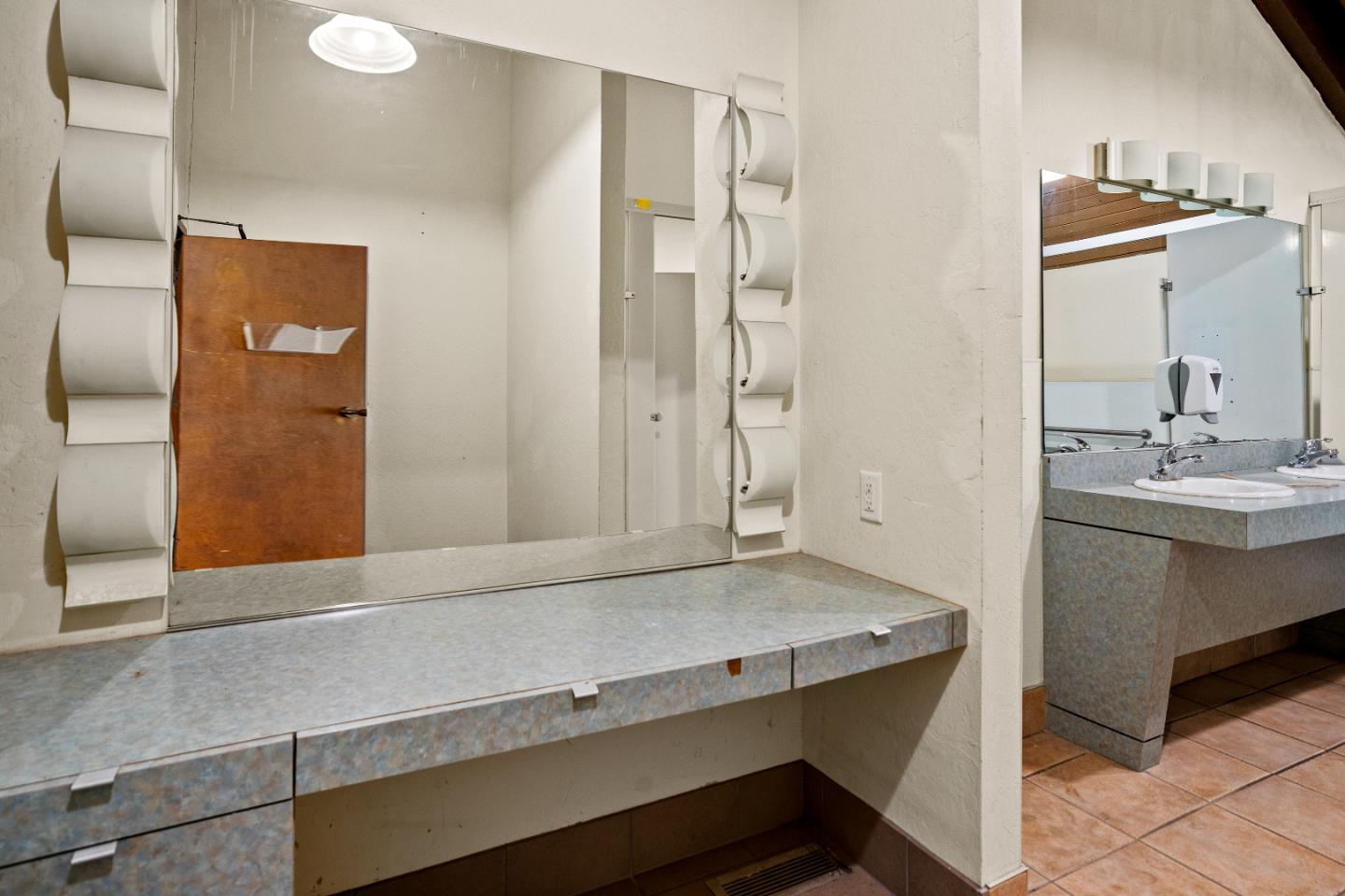 Detail Gallery Image 25 of 25 For 46 Garden Court, Monterey,  CA 93940 - – Beds | – Baths