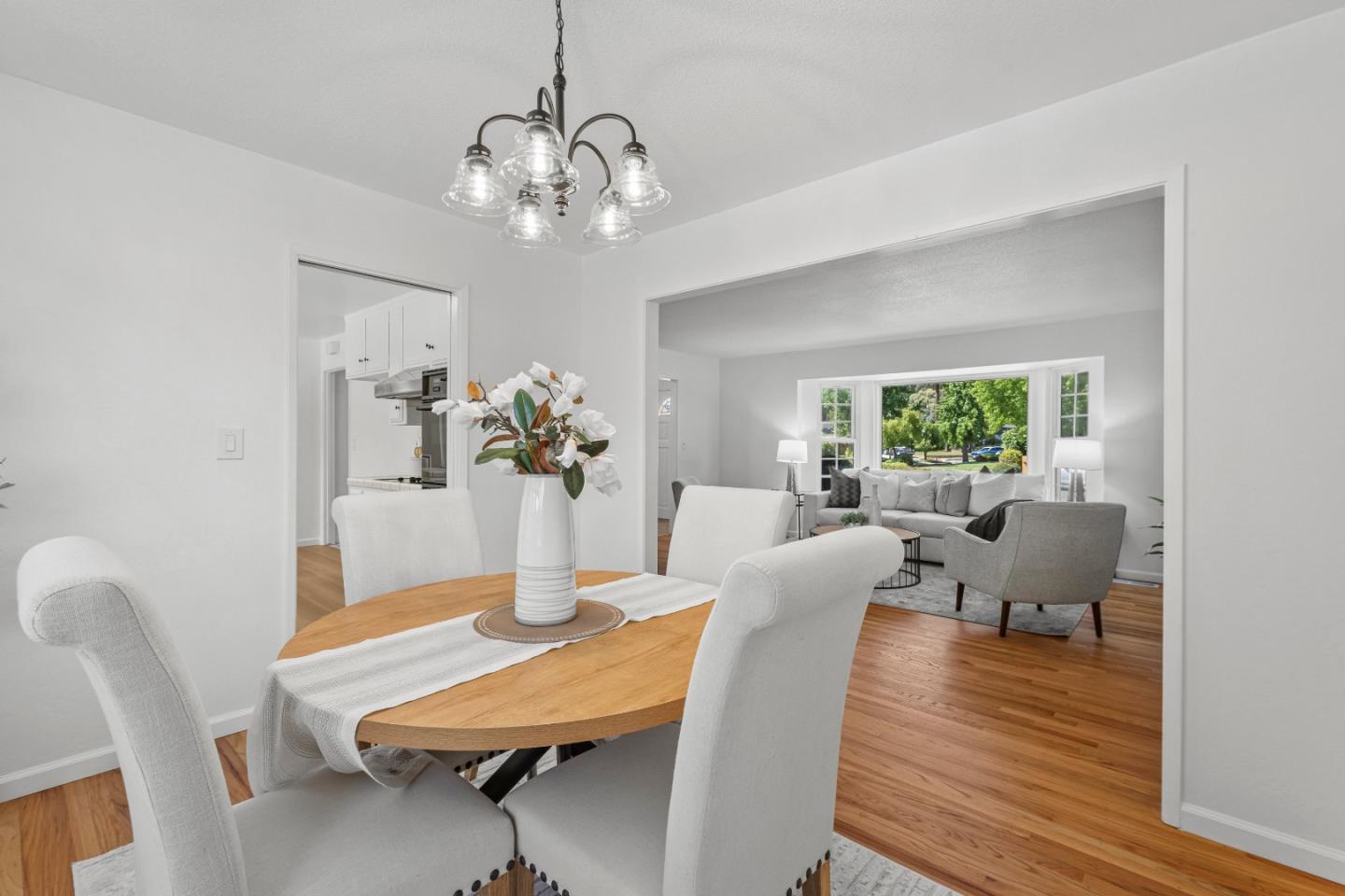 Detail Gallery Image 13 of 53 For 6826 Glenview Dr, San Jose,  CA 95120 - 5 Beds | 2/1 Baths