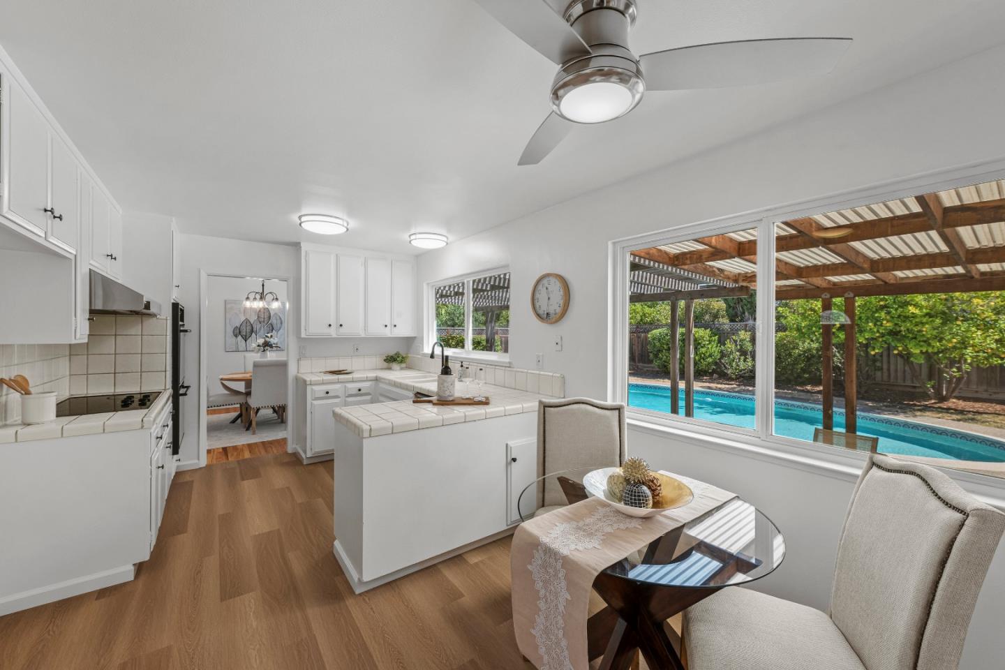 Detail Gallery Image 17 of 53 For 6826 Glenview Dr, San Jose,  CA 95120 - 5 Beds | 2/1 Baths