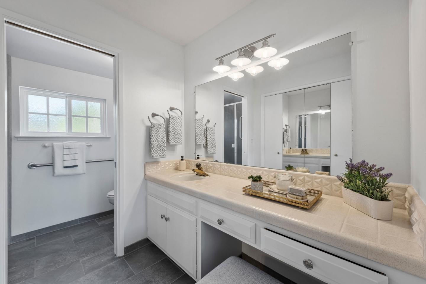 Detail Gallery Image 31 of 53 For 6826 Glenview Dr, San Jose,  CA 95120 - 5 Beds | 2/1 Baths
