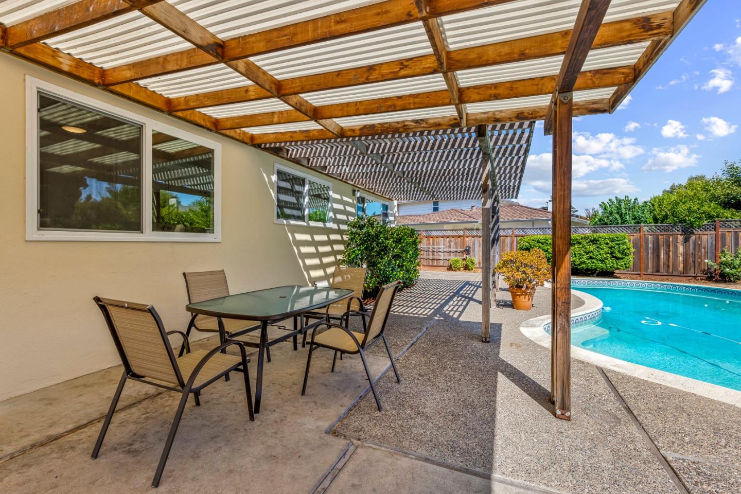 Detail Gallery Image 42 of 53 For 6826 Glenview Dr, San Jose,  CA 95120 - 5 Beds | 2/1 Baths