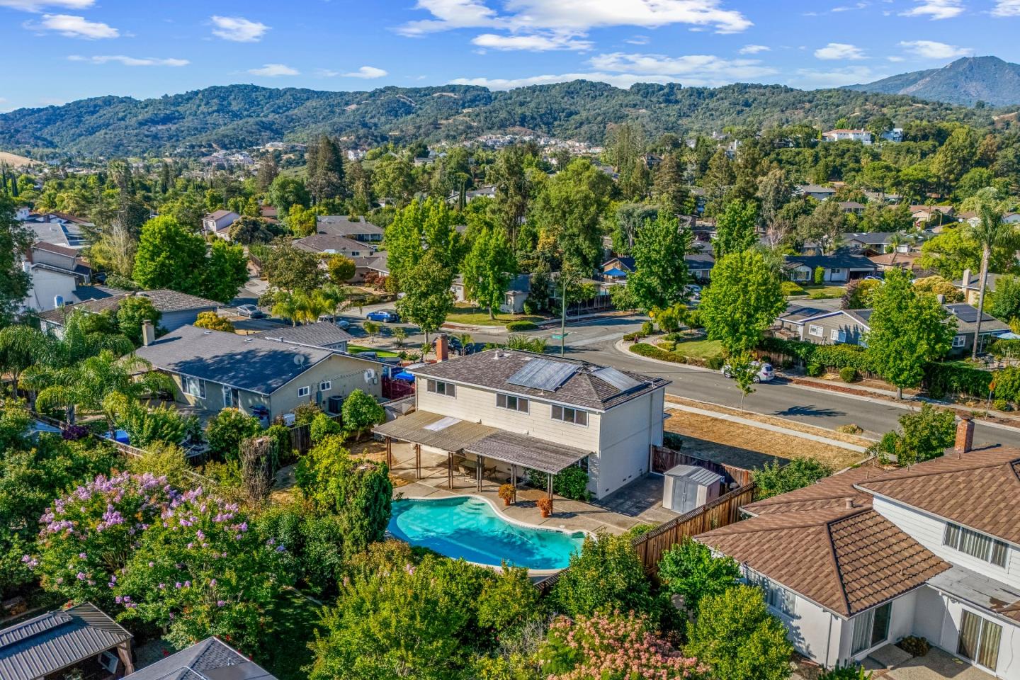 Detail Gallery Image 46 of 53 For 6826 Glenview Dr, San Jose,  CA 95120 - 5 Beds | 2/1 Baths