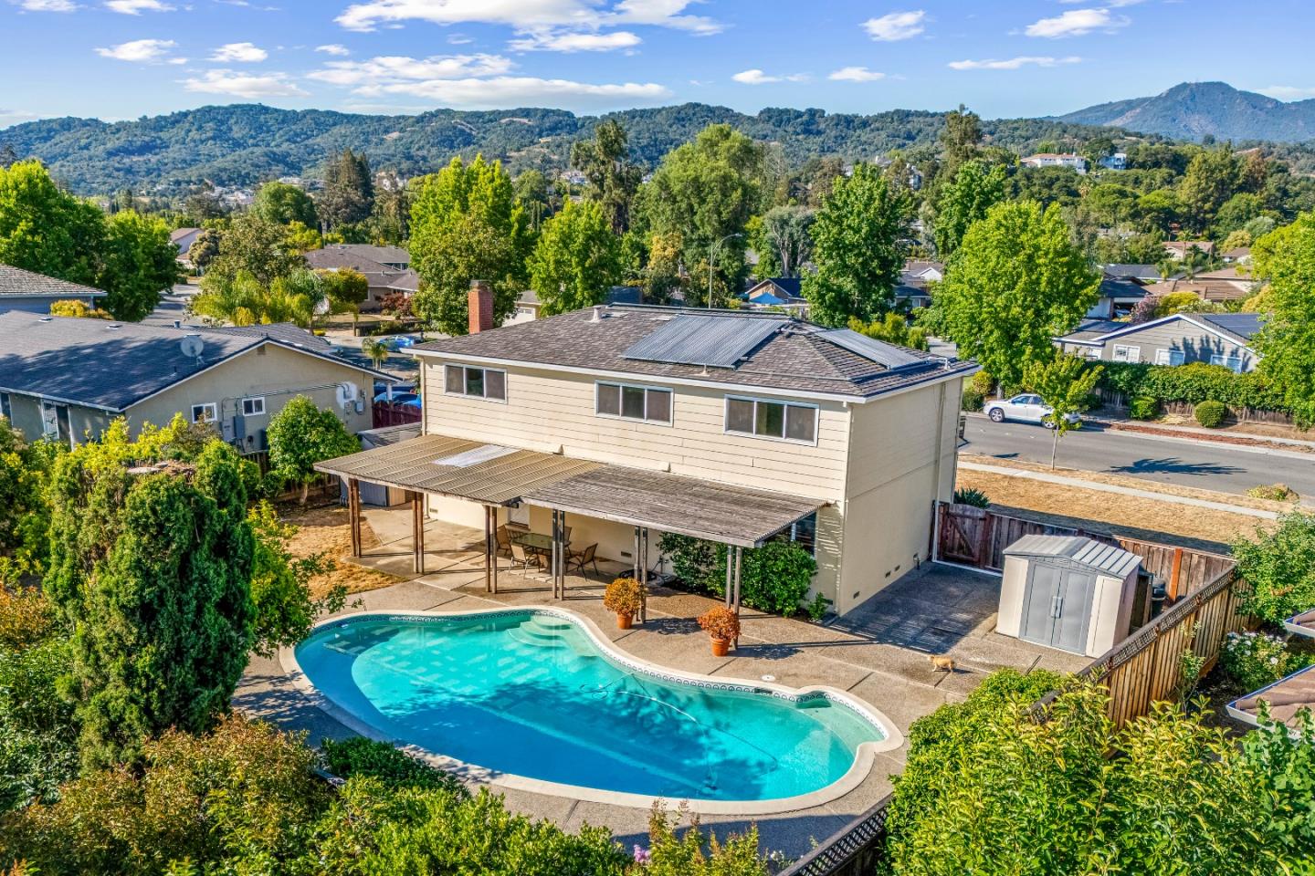 Detail Gallery Image 6 of 53 For 6826 Glenview Dr, San Jose,  CA 95120 - 5 Beds | 2/1 Baths