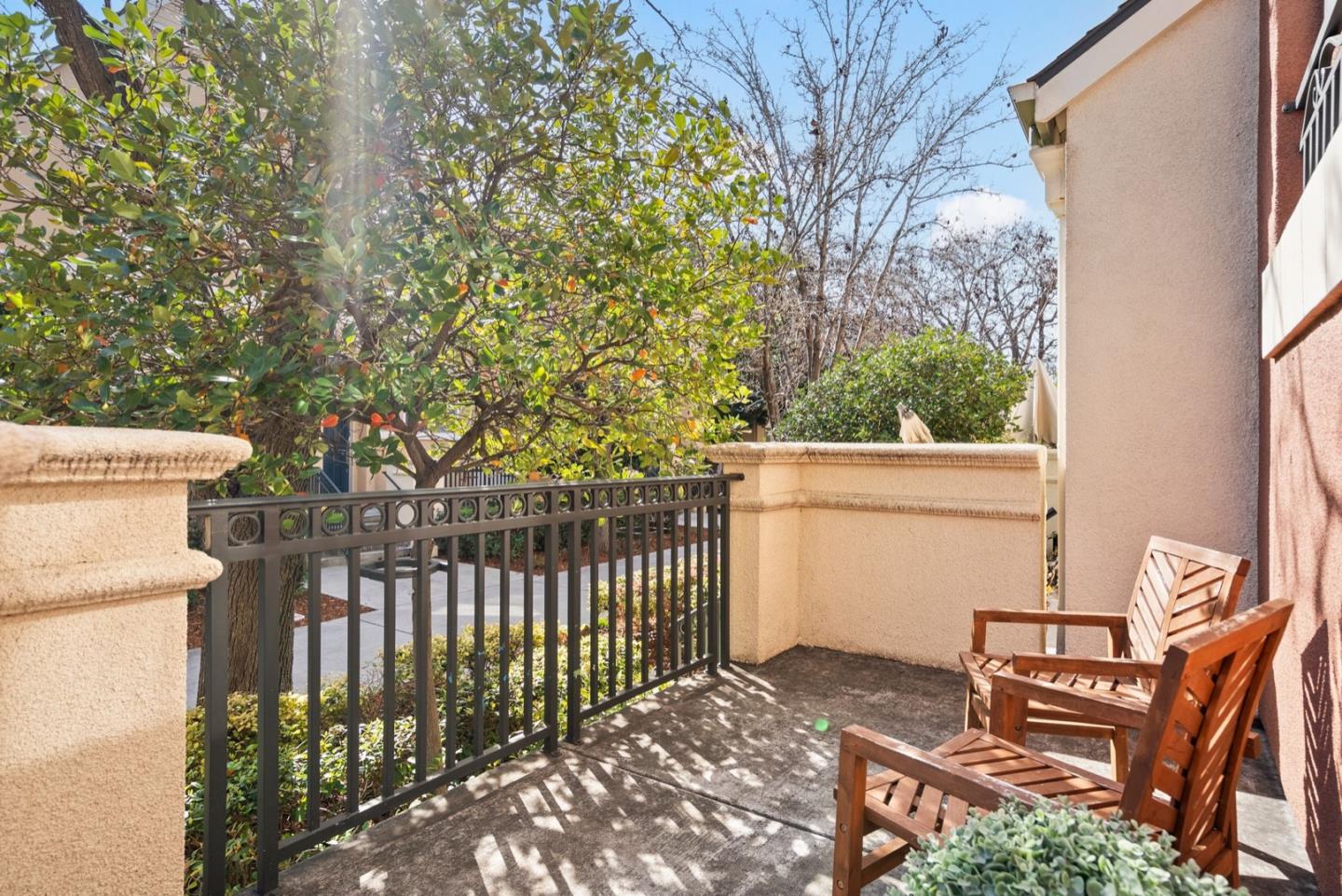 Detail Gallery Image 4 of 40 For 952 Cole Pl, Santa Clara,  CA 95054 - 3 Beds | 3 Baths