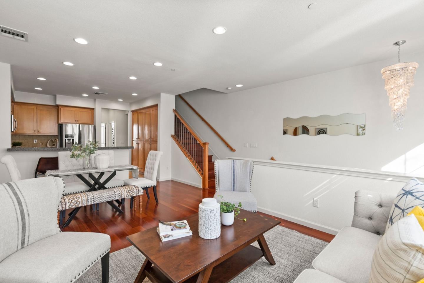 Detail Gallery Image 5 of 40 For 952 Cole Pl, Santa Clara,  CA 95054 - 3 Beds | 3 Baths