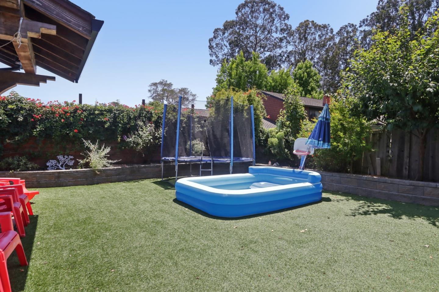 Detail Gallery Image 31 of 52 For 124 Glenview St, Santa Cruz,  CA 95062 - 3 Beds | 3 Baths