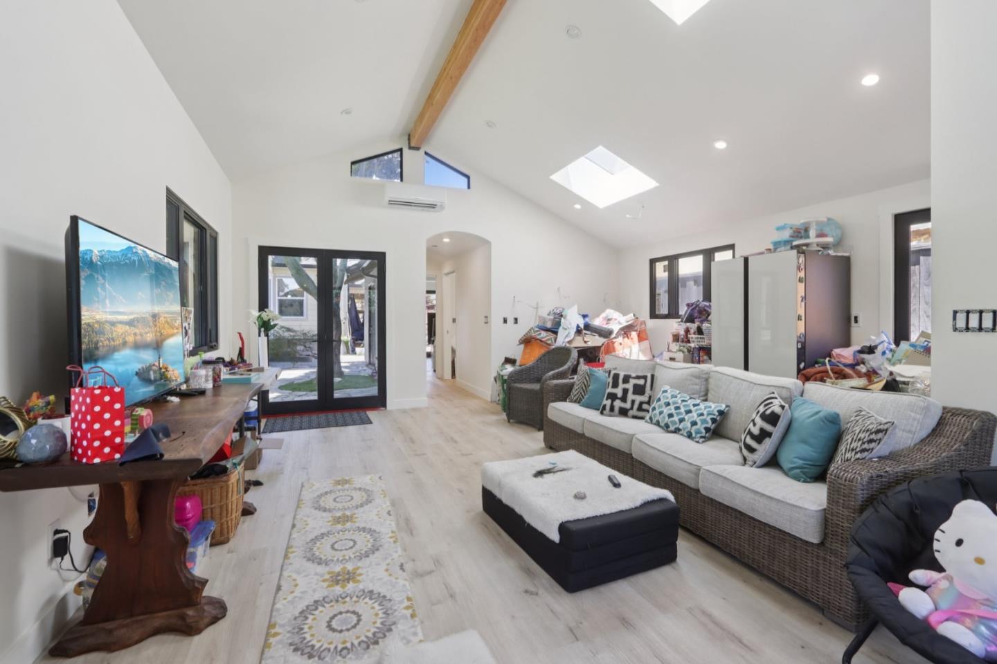 Detail Gallery Image 37 of 52 For 124 Glenview St, Santa Cruz,  CA 95062 - 3 Beds | 3 Baths