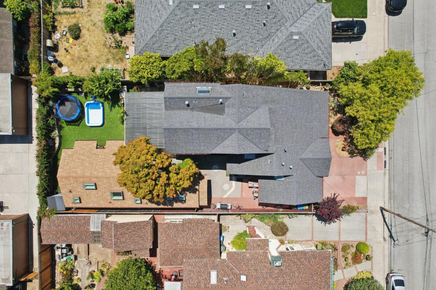 Detail Gallery Image 41 of 52 For 124 Glenview St, Santa Cruz,  CA 95062 - 3 Beds | 3 Baths