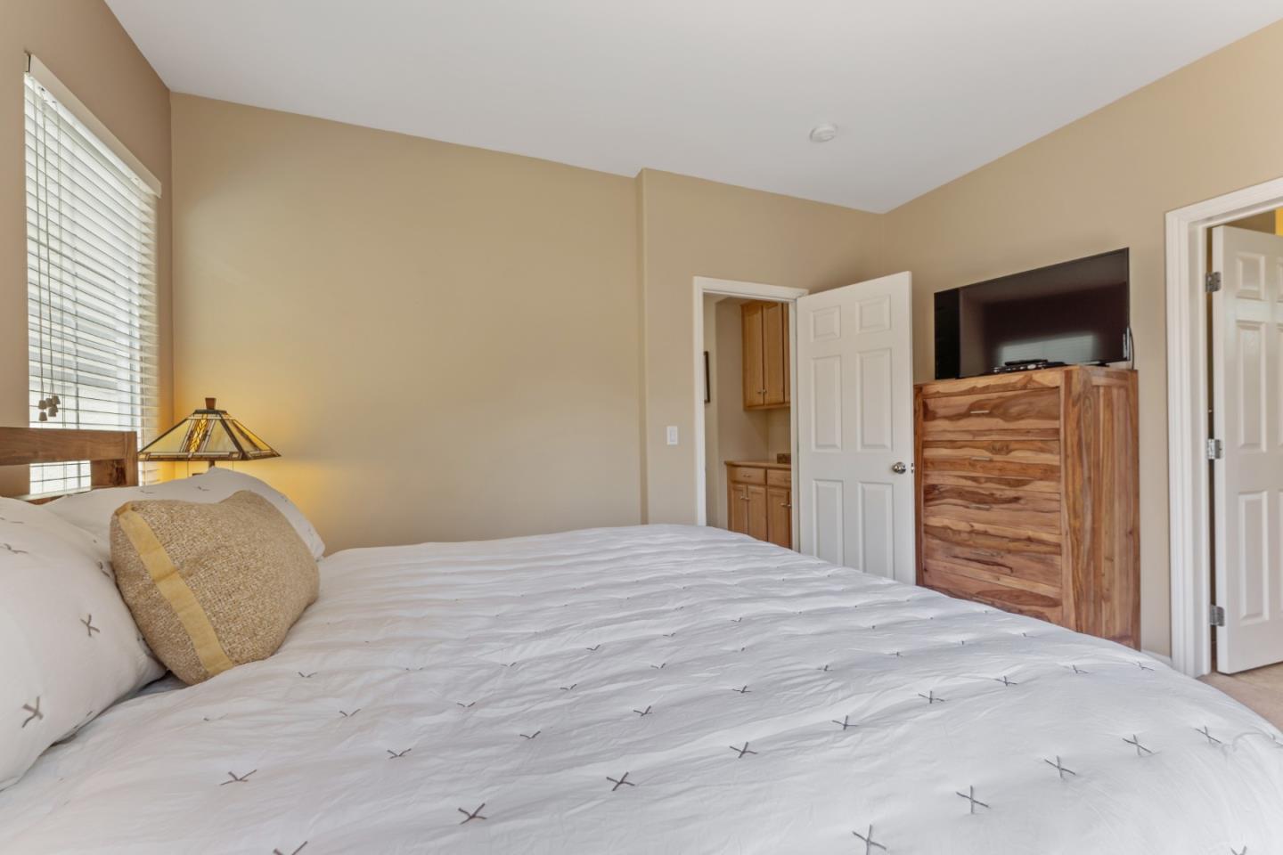 Detail Gallery Image 26 of 38 For 850 Foxworthy Ave, San Jose,  CA 95125 - 4 Beds | 3 Baths