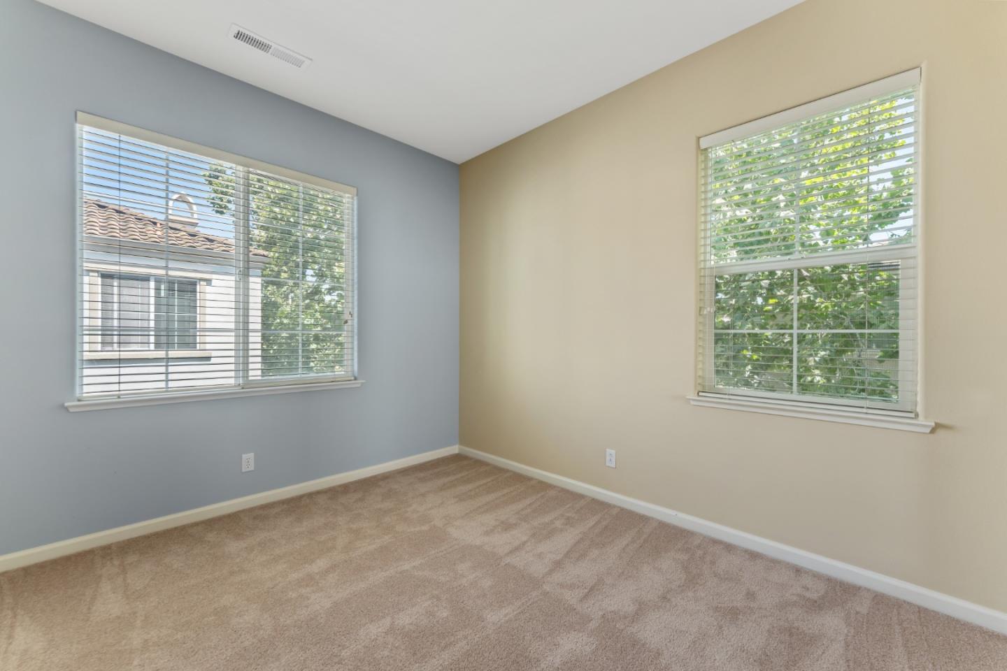 Detail Gallery Image 36 of 38 For 850 Foxworthy Ave, San Jose,  CA 95125 - 4 Beds | 3 Baths