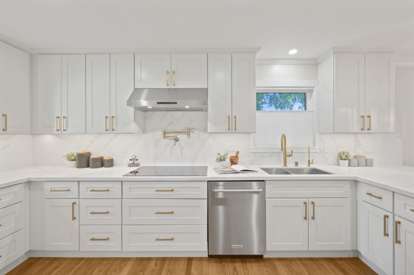 Detail Gallery Image 17 of 49 For 162 Mountain View Ave, San Jose,  CA 95127 - 3 Beds | 1/1 Baths