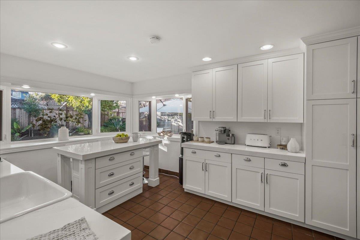 Detail Gallery Image 15 of 61 For 305 Albert Dr, Los Gatos,  CA 95032 - 4 Beds | 3/1 Baths