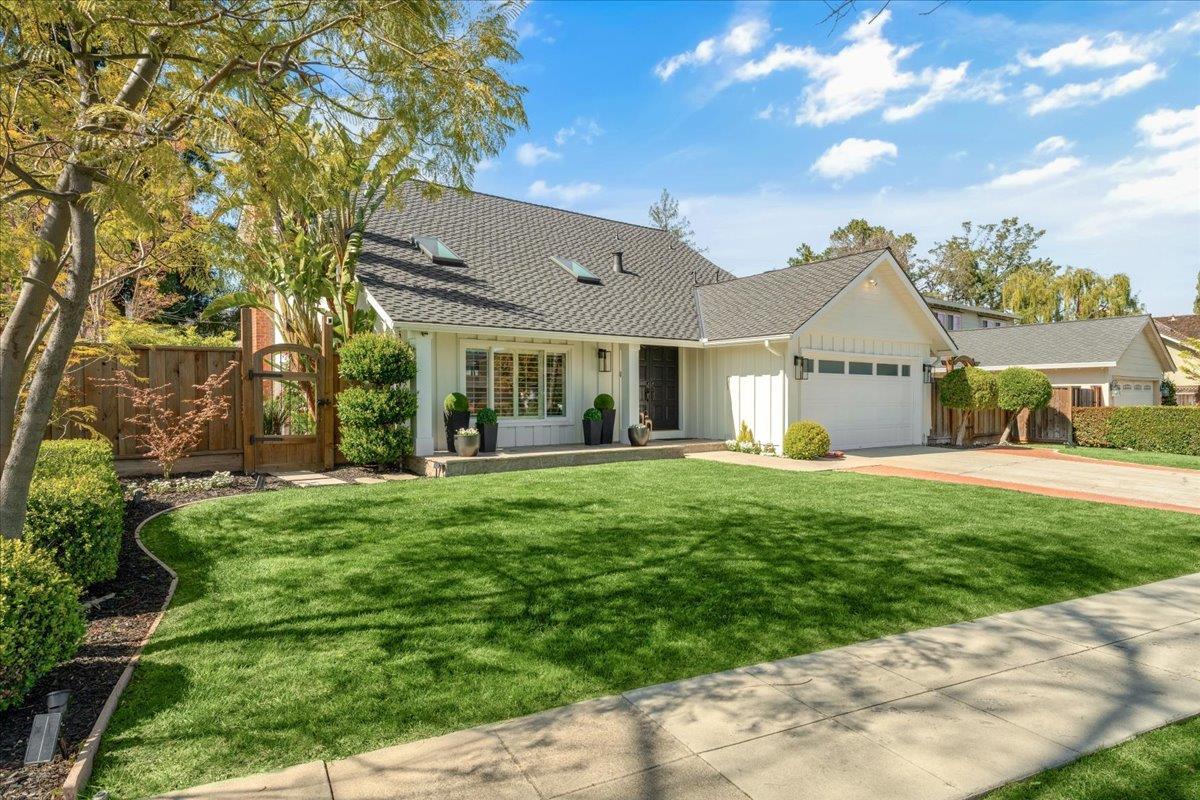 Detail Gallery Image 2 of 61 For 305 Albert Dr, Los Gatos,  CA 95032 - 4 Beds | 3/1 Baths