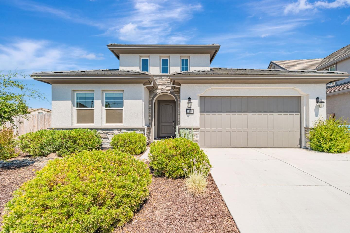 Detail Gallery Image 1 of 47 For 2408 Dilip Dr, Manteca,  CA 95337 - 3 Beds | 2 Baths