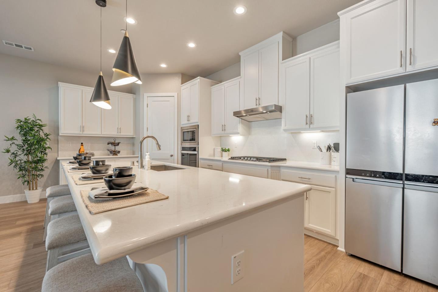 Detail Gallery Image 13 of 47 For 2408 Dilip Dr, Manteca,  CA 95337 - 3 Beds | 2 Baths