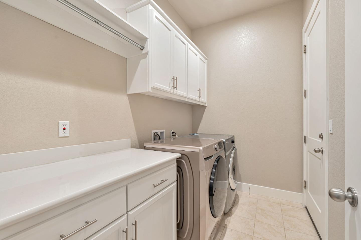 Detail Gallery Image 37 of 47 For 2408 Dilip Dr, Manteca,  CA 95337 - 3 Beds | 2 Baths