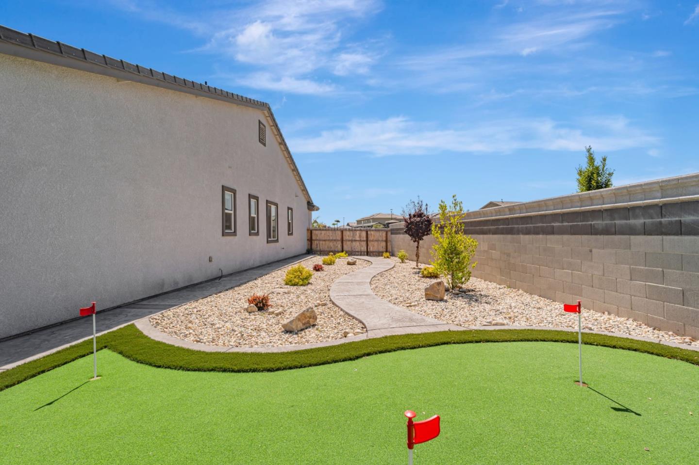 Detail Gallery Image 43 of 47 For 2408 Dilip Dr, Manteca,  CA 95337 - 3 Beds | 2 Baths