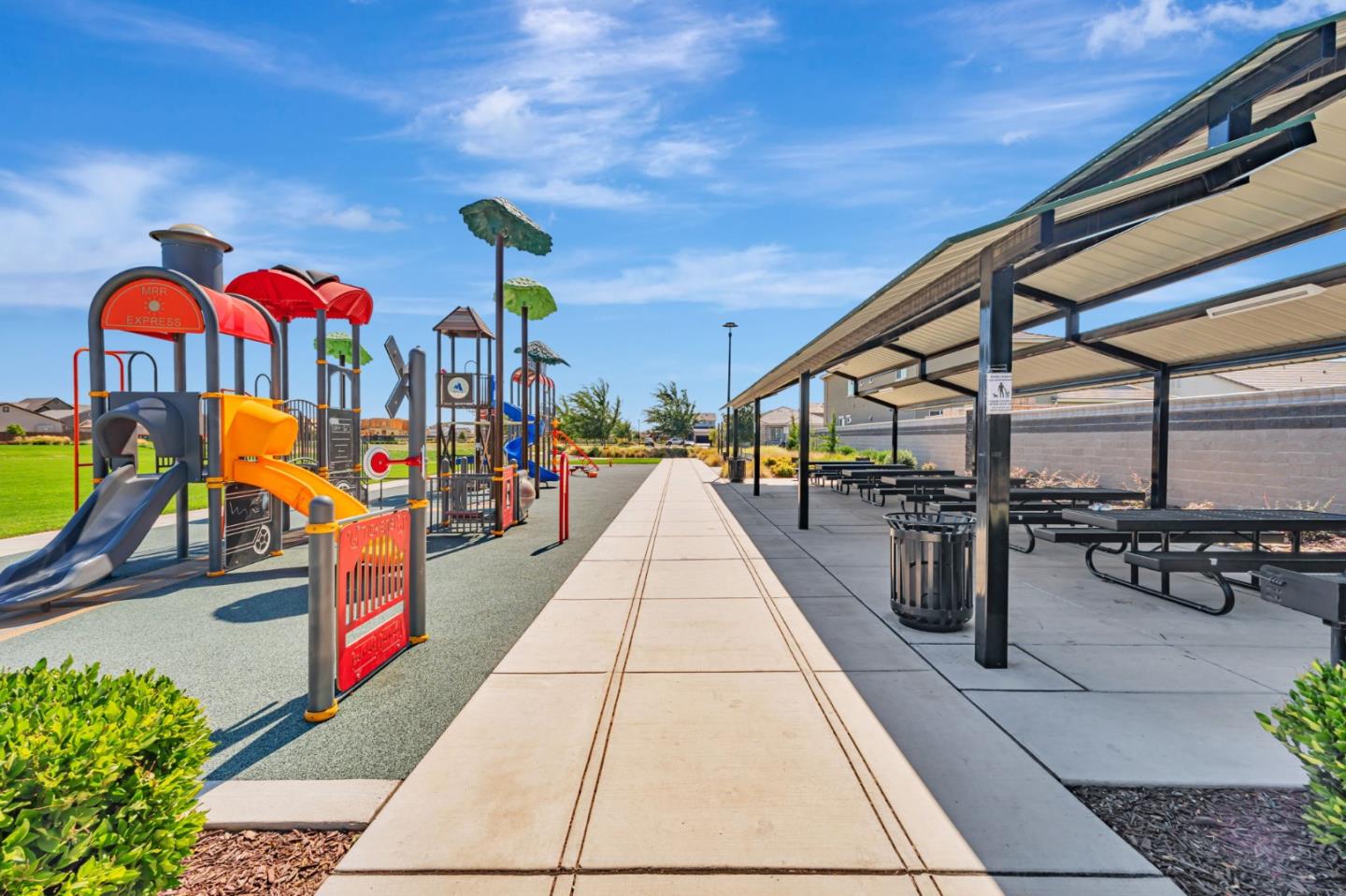 Detail Gallery Image 45 of 47 For 2408 Dilip Dr, Manteca,  CA 95337 - 3 Beds | 2 Baths