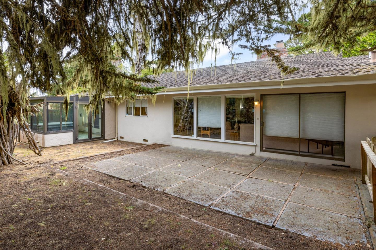 Detail Gallery Image 12 of 46 For 2921 Madrone Ln, Pebble Beach,  CA 93953 - 3 Beds | 2 Baths