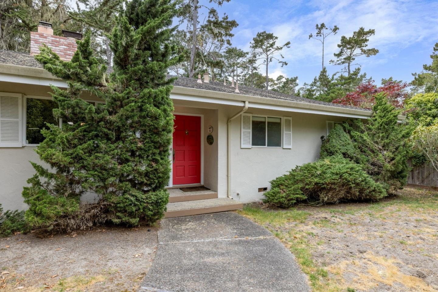 Detail Gallery Image 2 of 46 For 2921 Madrone Ln, Pebble Beach,  CA 93953 - 3 Beds | 2 Baths
