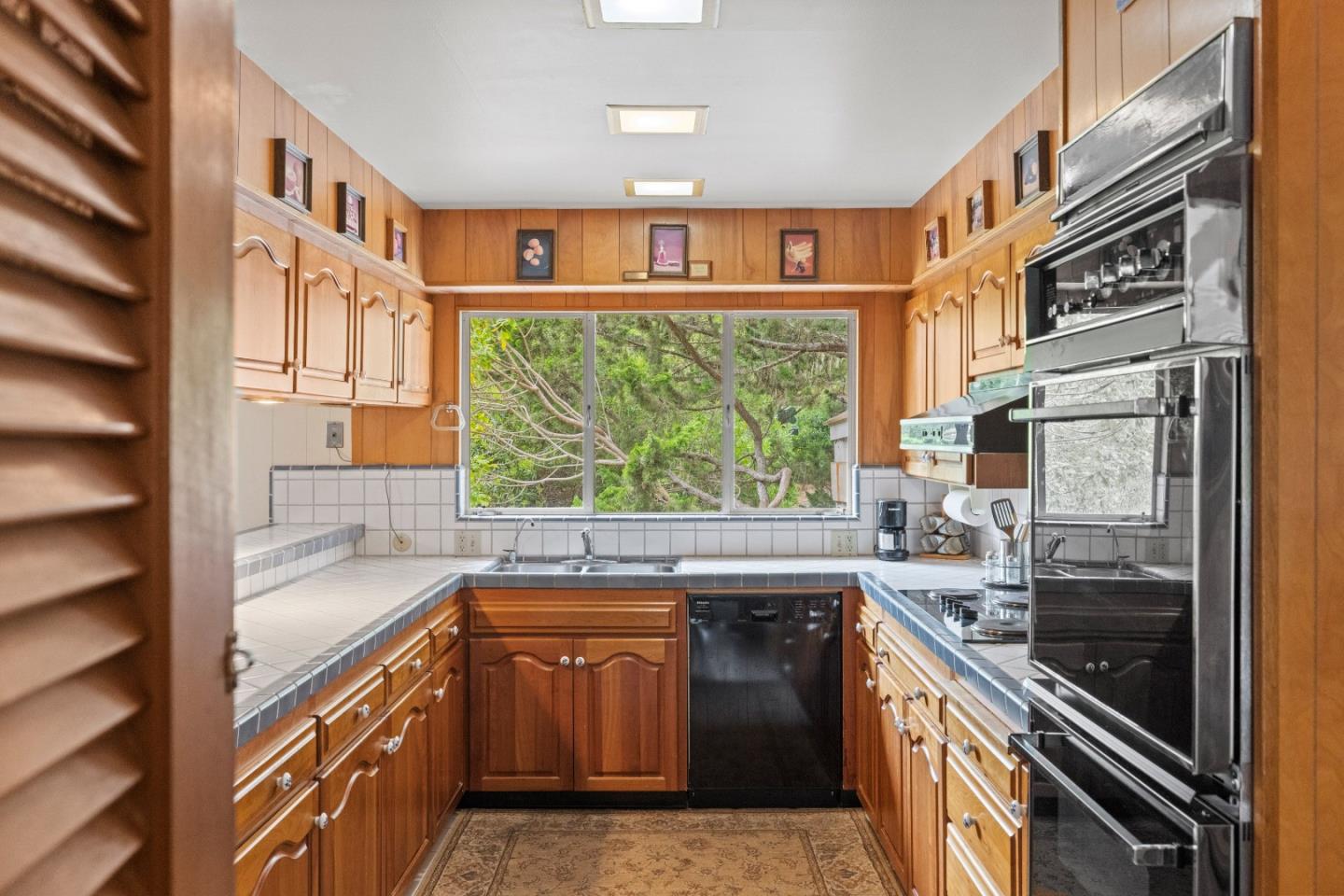 Detail Gallery Image 20 of 46 For 2921 Madrone Ln, Pebble Beach,  CA 93953 - 3 Beds | 2 Baths