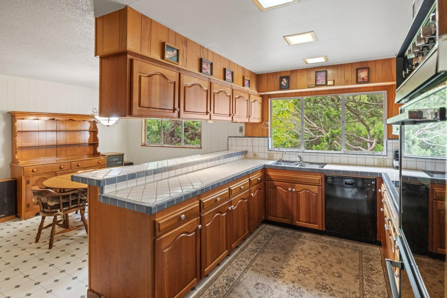 Detail Gallery Image 24 of 46 For 2921 Madrone Ln, Pebble Beach,  CA 93953 - 3 Beds | 2 Baths