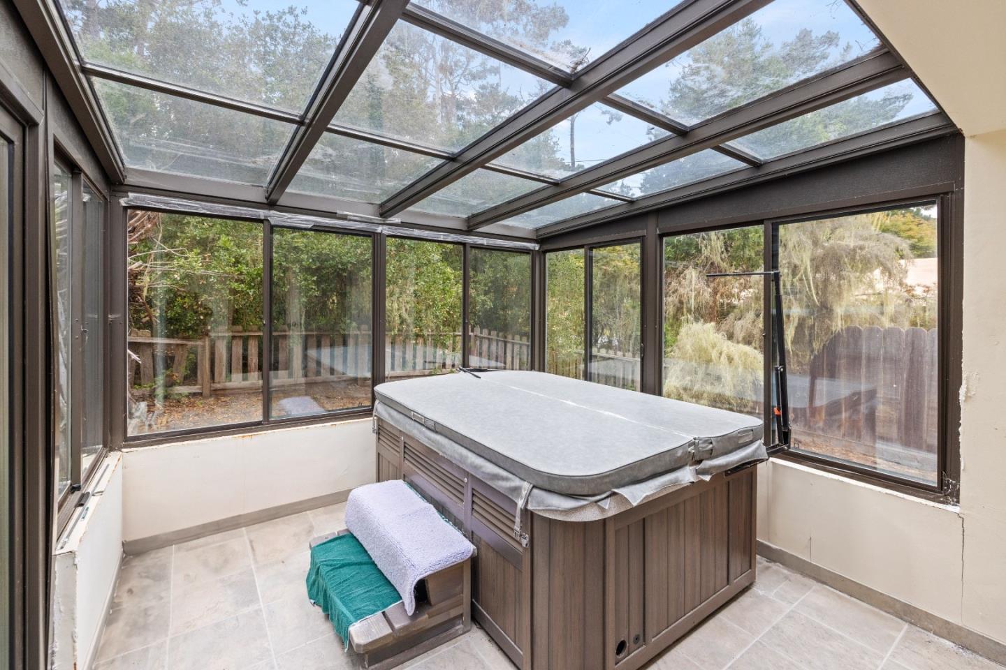 Detail Gallery Image 33 of 46 For 2921 Madrone Ln, Pebble Beach,  CA 93953 - 3 Beds | 2 Baths
