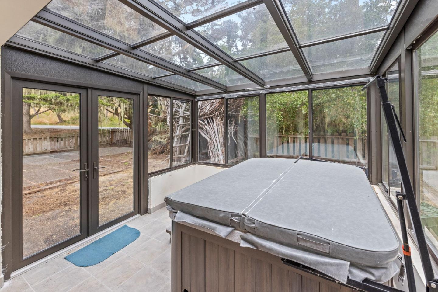 Detail Gallery Image 34 of 46 For 2921 Madrone Ln, Pebble Beach,  CA 93953 - 3 Beds | 2 Baths